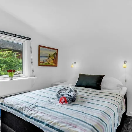 Vakantiehuis 2 Bedroom Amazing In