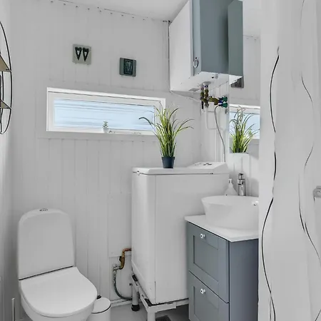 2 Bedroom Amazing In Vakantiehuis *
