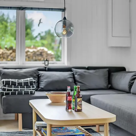 2 Bedroom Amazing In Vakantiehuis