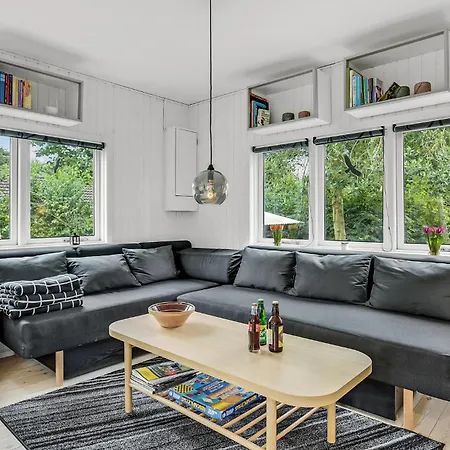 2 Bedroom Amazing In Vakantiehuis Kruså