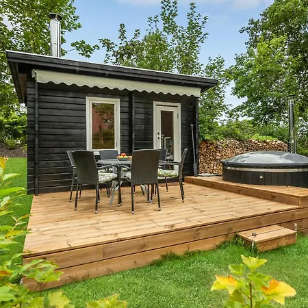 Vakantiehuis 2 Bedroom Amazing In *